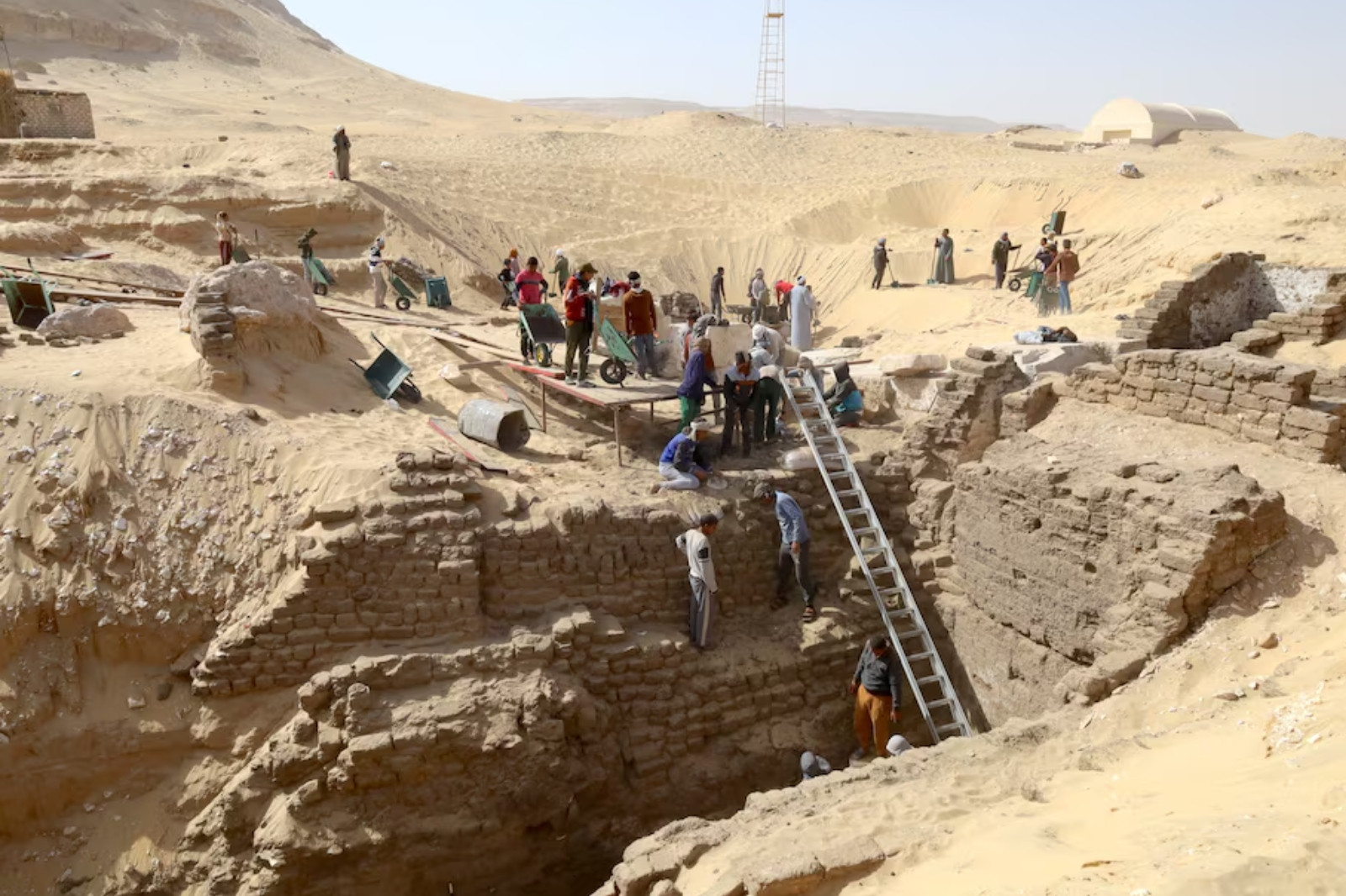 Field work takes place near the site where the tomb chamber, dating to about 3,600 years ago, of an unknown ancient Egyptian king was discovered during excavations by Penn Museum and Egyptian archeologists in Abydos, Egypt, in this undated handout image released on March 27, 2025. Photo: Reuters