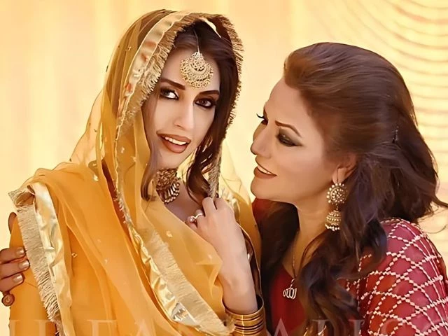 Iman Ali的母亲Humaira Abid Ali去世