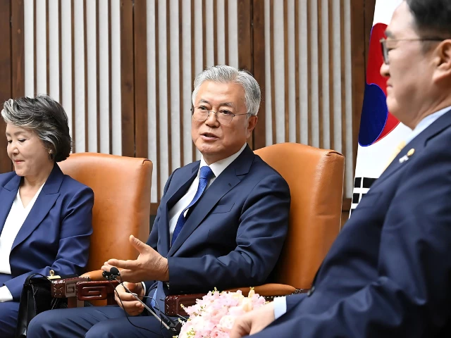 韩国前总统称贿赂指控“带有政治色彩”