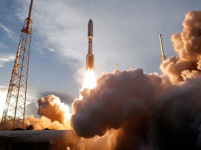 亚马逊发射首颗柯伊伯卫星,挑战SpaceX的Starlink