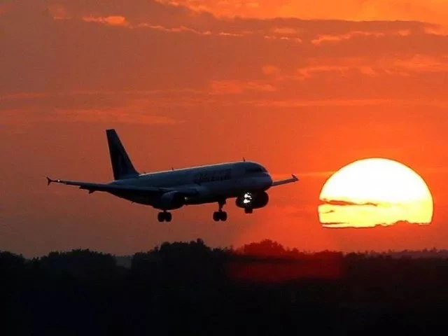 尽管拉合尔领空重新开放,但航班仍然中断