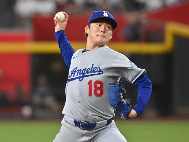 山本在本赛季最糟糕的一场比赛中摔倒,响尾蛇猛击道奇队